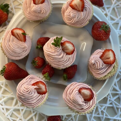 Vegan Strawberry Cream Cheese Cupcakes